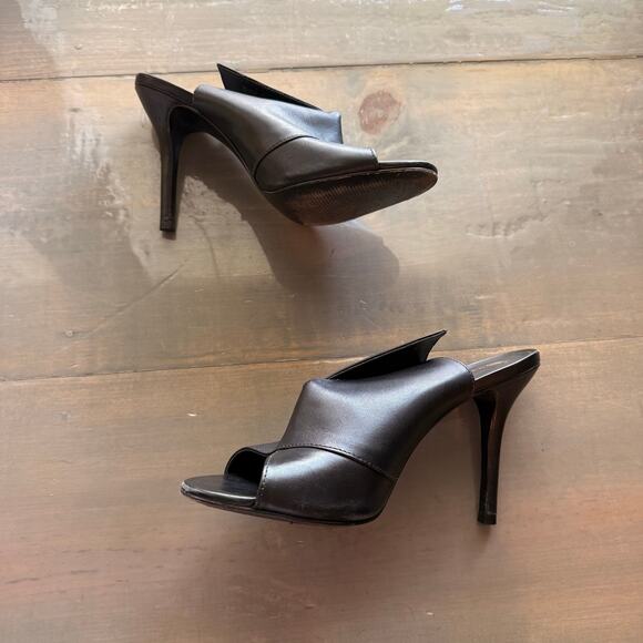 Trina Turk Black Laguna Leather Heel Sz 6.5 - Picture 2 of 15